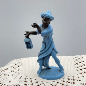 Vintage Italy 917 Nativity Figure Person with Lantern Blue Robe 4.5"